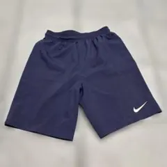 Nike Dri-FIT ネイビー ハーフパンツ