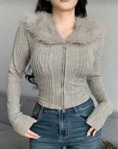 SHEIN ファー襟付きクロップドニット 新品