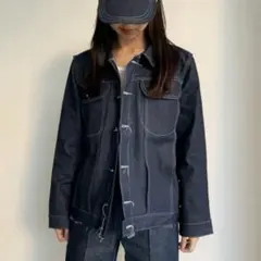 Item thumbnail for item 8d4e4a3e-1c66-493d-9dae-22d45e141424