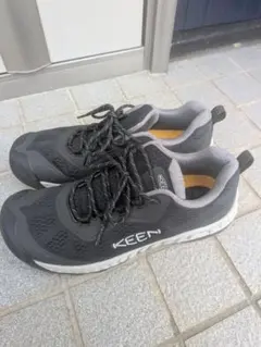 KEEN ネクシススピード　スニーカーのサムネイル