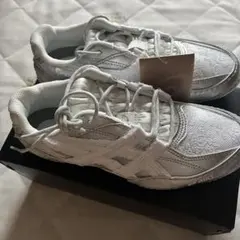 asics HYPERSYNC WHITE/PURE SILVER 23.5cmのサムネイル