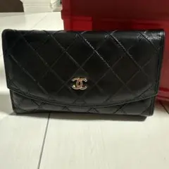 正規品　CHANEL長財布 マトラッセ フラップ ブラック ゴールド金具のサムネイル