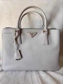 PRADA サフィアーノ　バッグ ショルダーなし