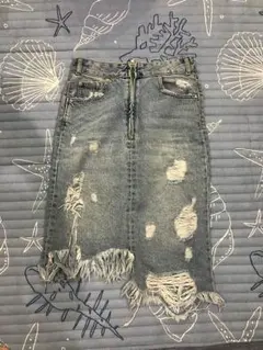 セール！ZARA ダメージデニムアシンメトリースカート 難あり