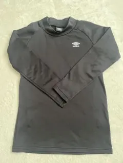 Umbro ブラック 長袖シャツ　140