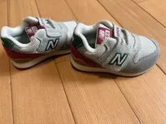 New Balance 996 キッズスニーカー グレー/レッド 12cm