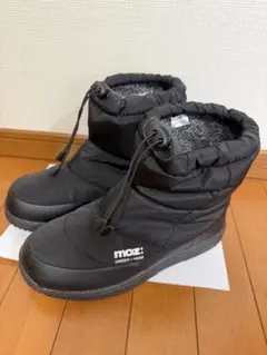 美品　MOZ スノーブーツ　防水　1回使用のみ