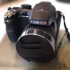 FUJIFILM FinePix S3200 デジタルカメラ 本体のサムネイル