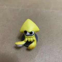 スプラトゥーン2チョコエッグ　イカ　イエロー