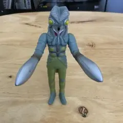 バンダイ　ウルトラ怪獣シリーズ　バルタン星人　ソフビ　2001