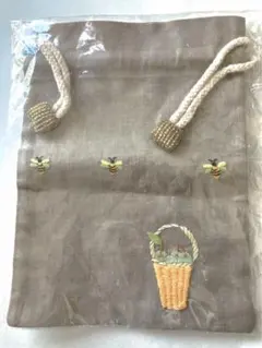 刺繍入り巾着ポーチ