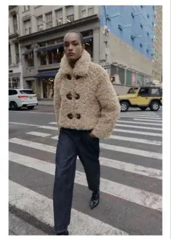 ZARAトグルボタン　フェイクファージャケット　L