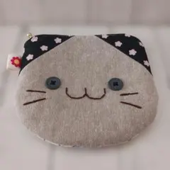 猫の顔デザインポーチ