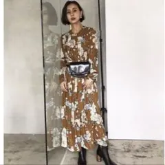 AMERI BLOSSOM PLEATS DRESS