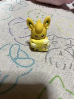 ポケモン パモット　フィギュア
