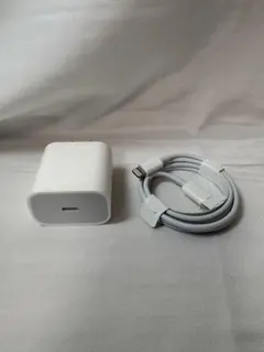 Apple 20W USB-C充電器　純正　未使用　Lightningケーブル