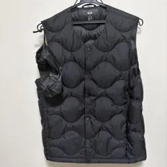 ユニクロ ウルトラライトダウンコンパクトベスト ウェーブキルト ブラック　M