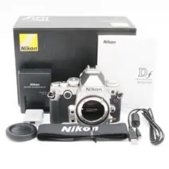 Nikon Df ボディ シルバー ストラップ 取説 S数84回 ■ほぼ新品■ Nikon Df ボディ シルバー ストラップ 取説 S数84回 □ほぼ新品