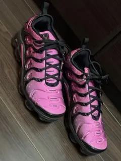 AIR VAPORMAX PLUS “Active Fuchsia/Black”