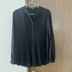 UNIQLO 黒 長袖シャツ