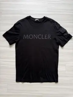 MONCLER ブラック ロゴ Tシャツ