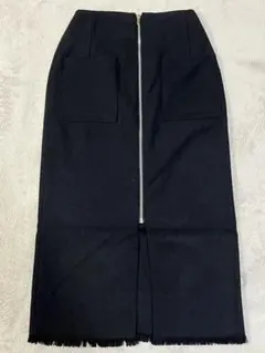 ブラックタイトスカート フリンジ裾