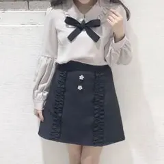 evelyn パールフリルスカート