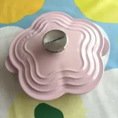 ル・クルーゼ 鍋16 プチココットフルール 値下げしました！ - メルカリ
