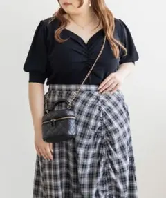 CLETTEオリジナル　シャーリングハートネック半袖ニット