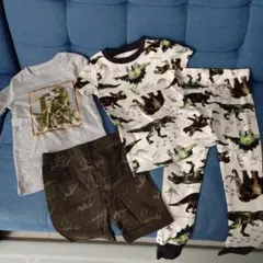 コストコ　キッズ　男の子　恐竜　パジャマ　ルームウェア　4点セット