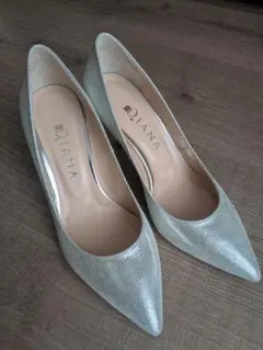 Diana シルバー ポインテッドトゥ ハイヒール