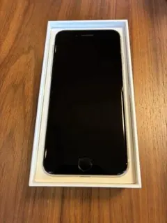 Apple iPhone SE (第2世代) ホワイトifaceカバー付