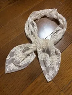 薄いピンクレース　刺繍ストール