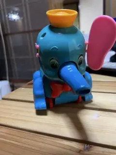レトロ　ダンボ　のおもちゃ　ディズニー