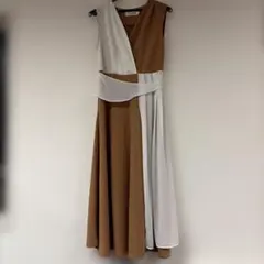 ブラウンとホワイトのワンピース バイカラー M