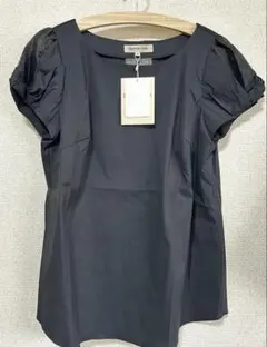 【新品タグ付】Apuweiser-riche パフスリーブブラウス ブラックのサムネイル