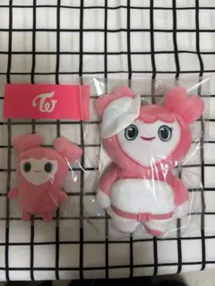 twice モブリー モモ