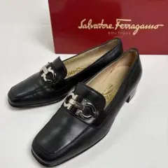 サルバトーレフェラガモ ガンチーニ パンプス レザー ブラック