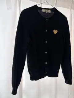 PLAY ハート刺繍 カーディガン 黒 Comme Des Garçons Play ハートパッチ カーディガン | ブラック
