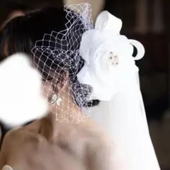 ウェディング　ヘッドドレス 花モチーフ ホワイト
