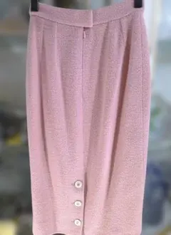 【シャネル】バックの3個のボタンがアクセントPINKカラーツィードウールスカートのサムネイル