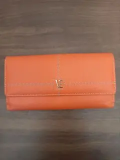 未使用　vivid esse 長財布　汚れあり