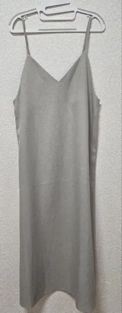 GU ワンピース ベージュ