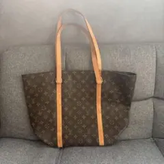 美品ルイヴィトンバッグのサムネイル