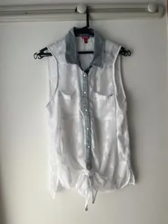 Item thumbnail for item a3981587-821a-43b8-897f-69af22a93c8a