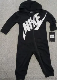 タグ付き新品 NIKE フルジップロンパース 80-86cm ブラック