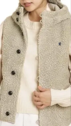 gymphlex ジムフレックス　フード付きボアベスト　サイズ16 中古品