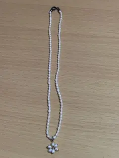 パール 花モチーフ ネックレス