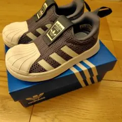 アディダス　スニーカー 14センチ