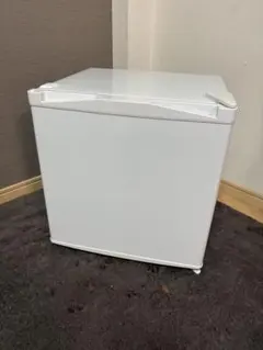 ミニ冷蔵庫 新品未使用 45L ホワイト - メルカリ